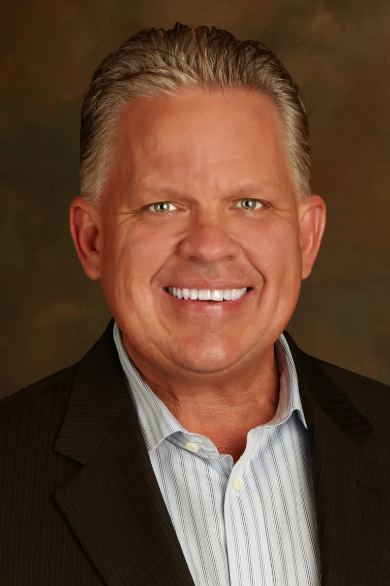 Mike Bates-Lg